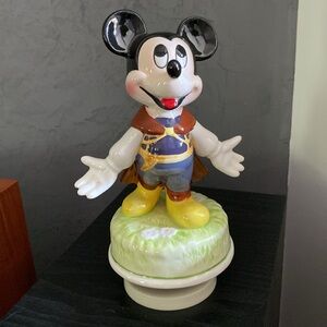 Schmid Figurine Collectable Prince Charming Mickey Mouse Porcelain Music Box